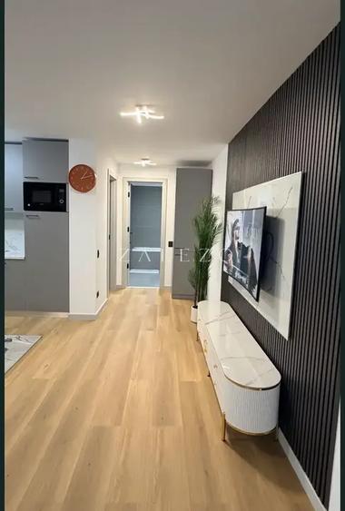 Apartament cu 2 camere semidecomandat, mobilat în Torontalului