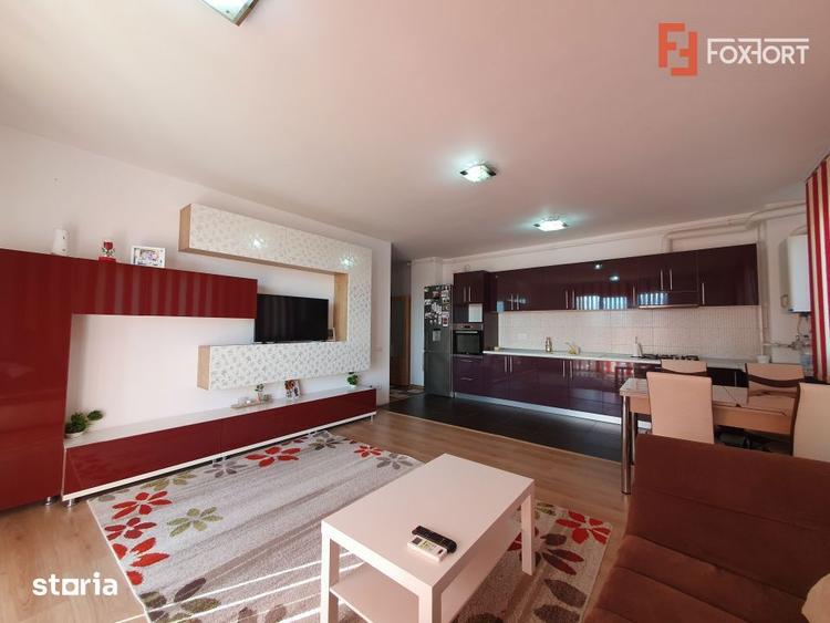 Apartament cu 3 camere, mobilat în Plopi