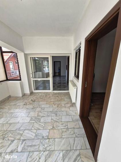 Casă cu 5 camere cu Teren 307 Mp în Bucureștii Noi