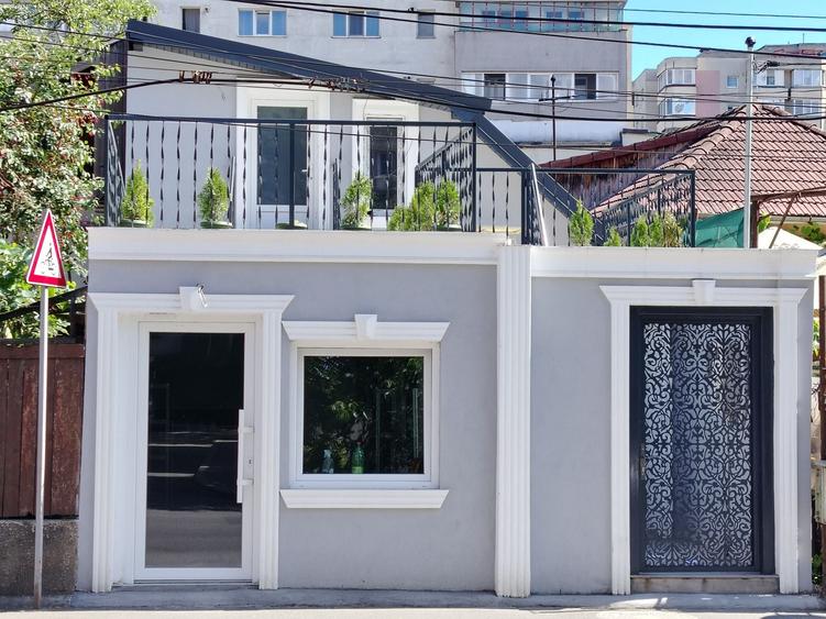 Casă cu 4 camere cu Teren 50 Mp în Dosu Bricii