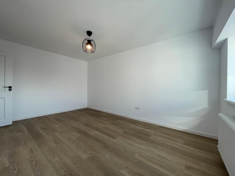 Garsonieră decomandată în Faleza Nord