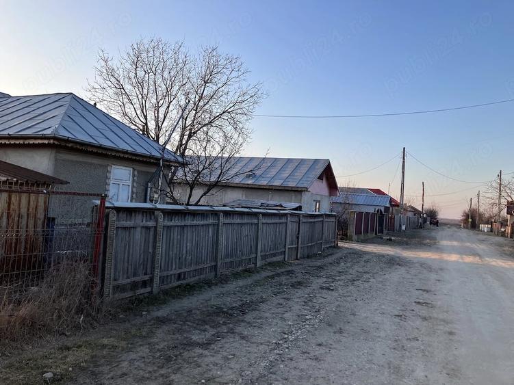 Casă cu 4 camere în Săgeata