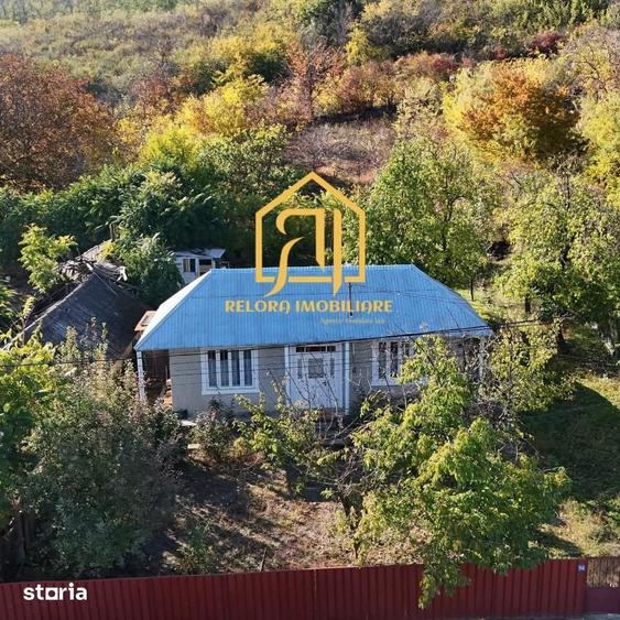 Casă cu 2 camere cu Teren 1100 Mp în Gorban