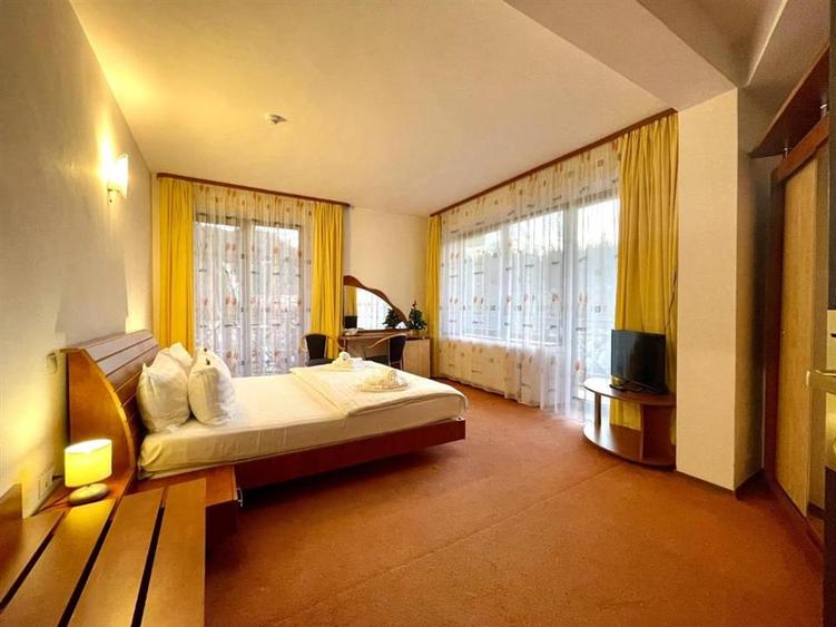 Hotel/Pensiune, de 600 mp, în Poiana Brașov