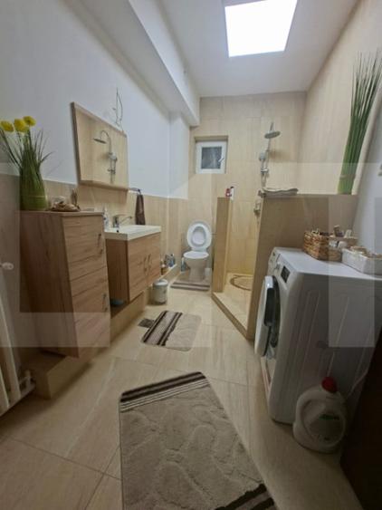 Casă cu 5 camere cu Teren 4500 Mp în Vâlcele