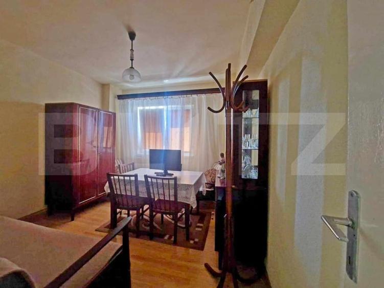 Apartament cu 3 camere decomandat, mobilat în Câmpia Turzii