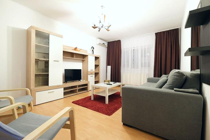 Apartament cu 2 camere decomandat, mobilat în Băneasa — fotografia 1