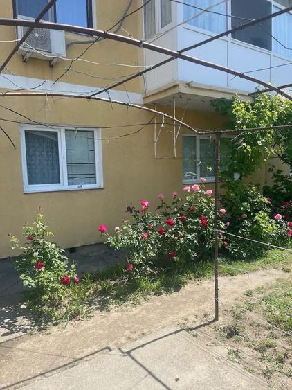 Apartament cu 3 camere decomandat în Prundu