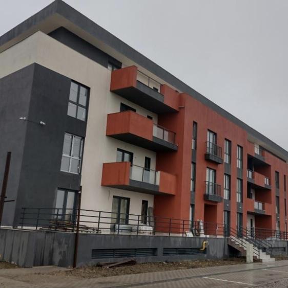 Apartament cu 2 camere decomandat în Torontalului