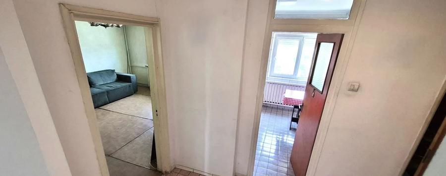 Apartament cu 3 camere decomandat în Colentina