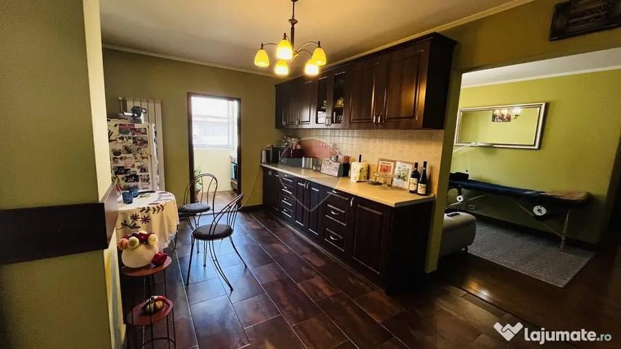 Apartament cu 3 camere decomandat în Dragoș Vodă