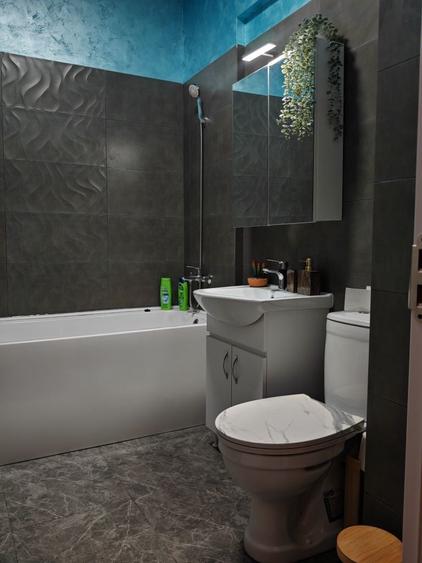 Apartament cu 2 camere decomandat în Runcu