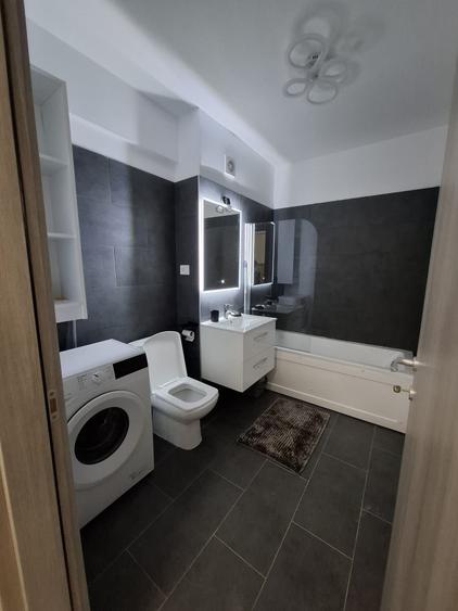 Apartament cu 2 camere decomandat în Calea Moldovei