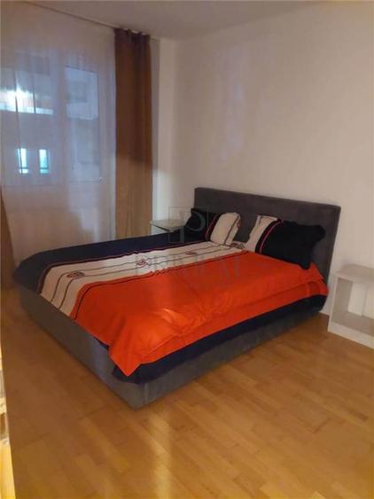 Apartament cu 3 camere decomandat, mobilat în Torontalului