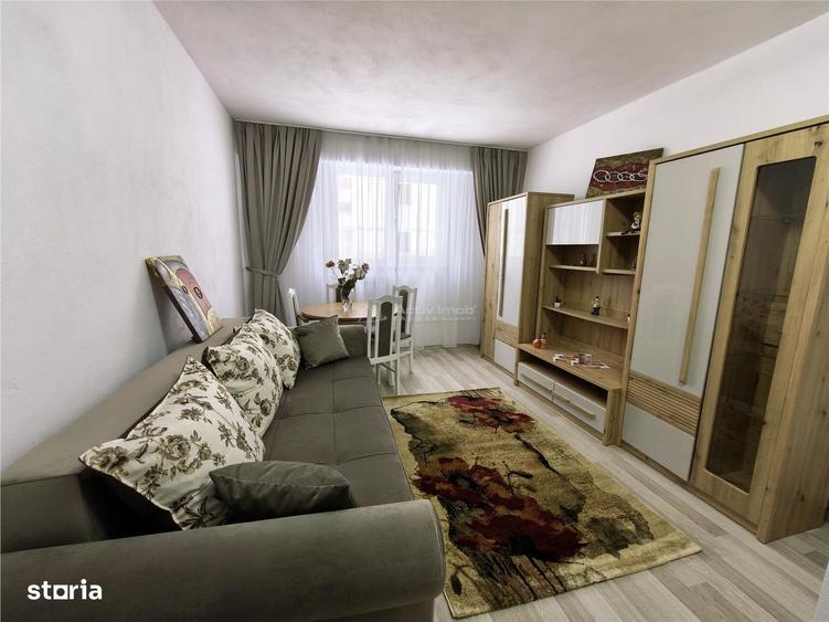 Apartament cu 5 camere în Mârșa