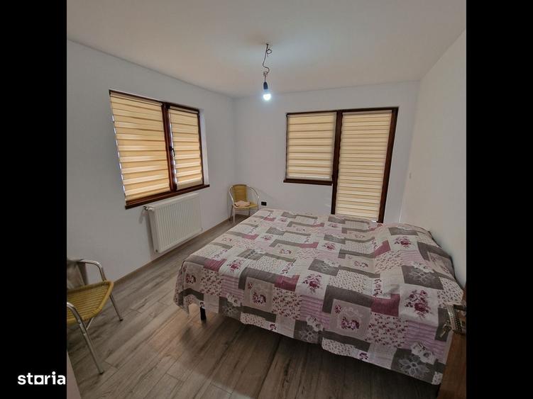 Casă cu 4 camere cu Teren 2676 Mp în Central