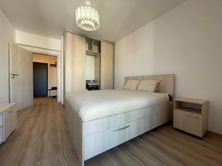 Apartament cu 2 camere decomandat în Metalurgiei