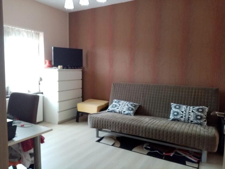 Apartament cu 4 camere în Roșu