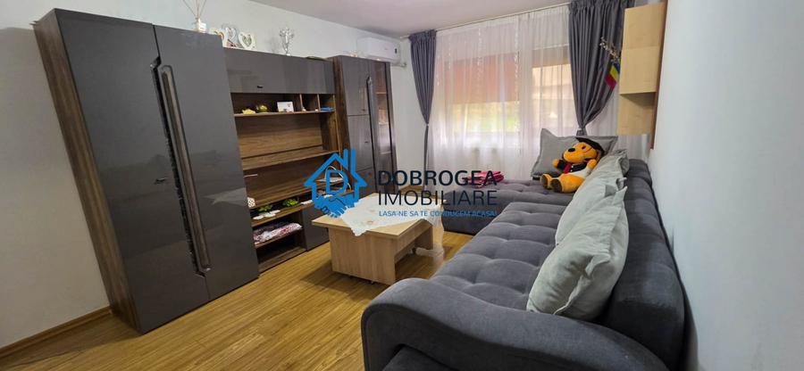 Apartament cu 2 camere decomandat, mobilat în C5