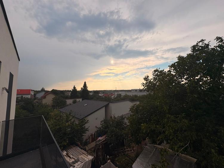 Duplex cu 4 camere cu Canalizare în Străulești