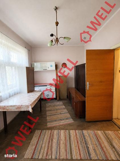 Casă cu 5 camere cu Teren 892 Mp în Aita Mare