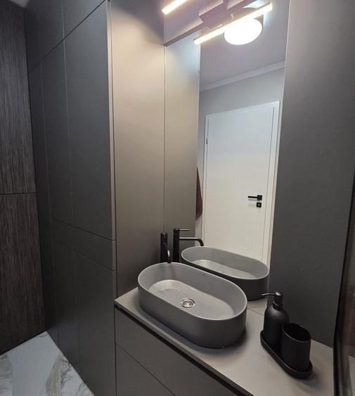 Apartament cu 2 camere semidecomandat în Alexandru Obregia