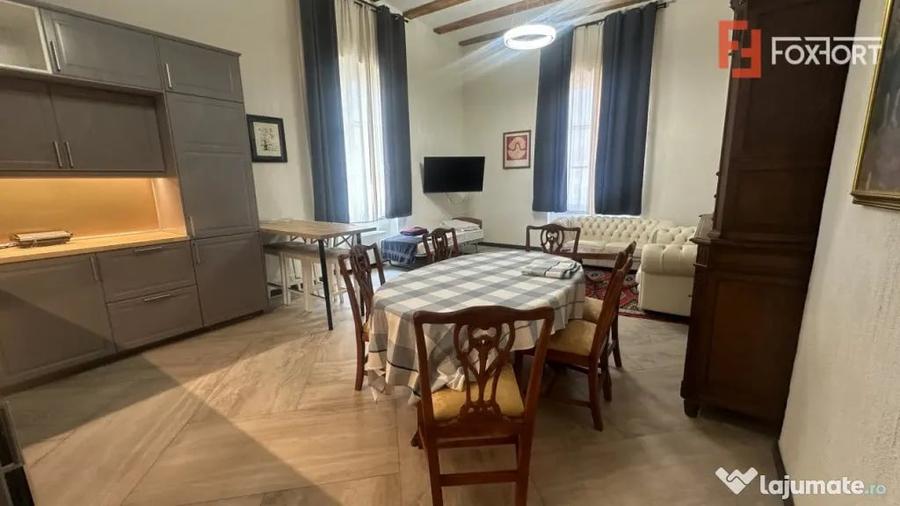 Apartament cu 2 camere decomandat, mobilat în Central