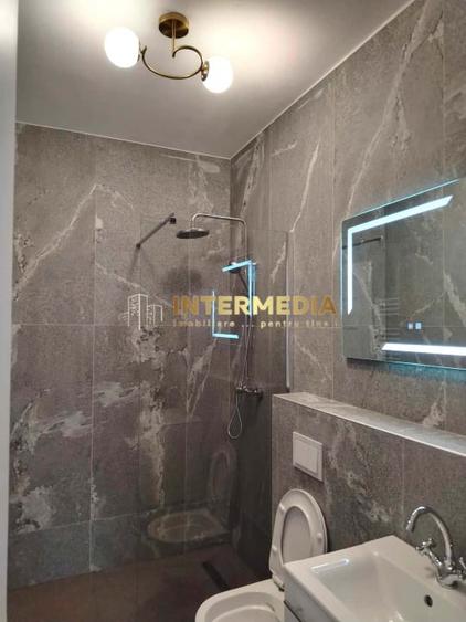 Apartament cu 3 camere decomandat, mobilat în Cetate