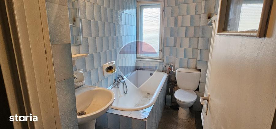 Apartament cu 2 camere în Parincea