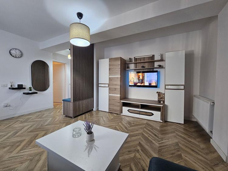 Garsonieră decomandată în Runcu