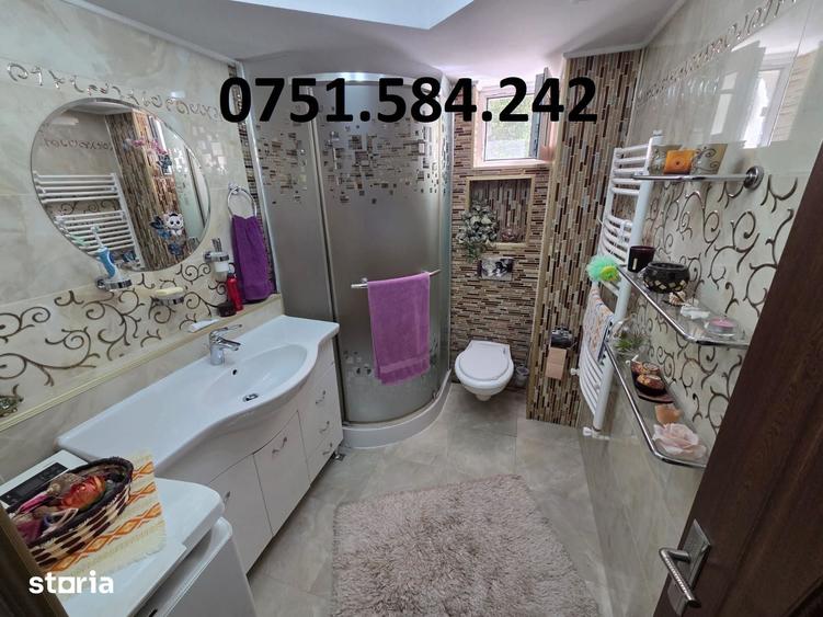 Apartament cu 2 camere decomandat în Piața Veche