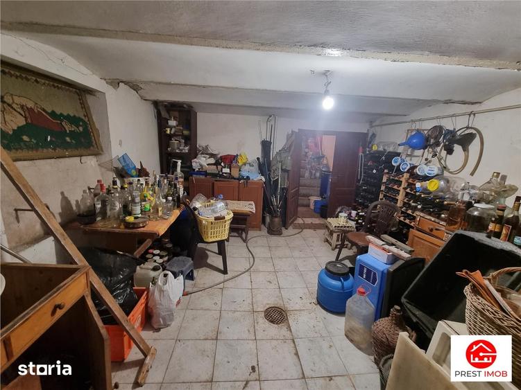Casă cu 4 camere cu Teren 1344 Mp în Central