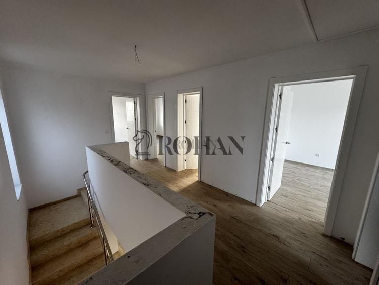 Casă individuală cu 4 camere cu Teren 342 Mp în Micești