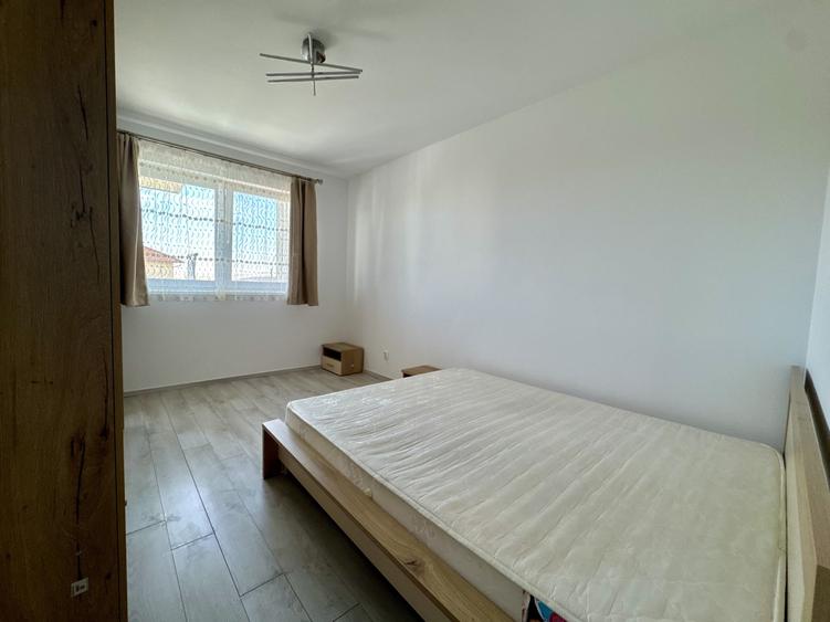 Apartament cu 2 camere semidecomandat, mobilat în Bună Ziua