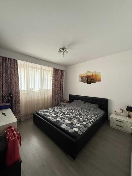 Apartament cu 3 camere decomandat în Lujerului