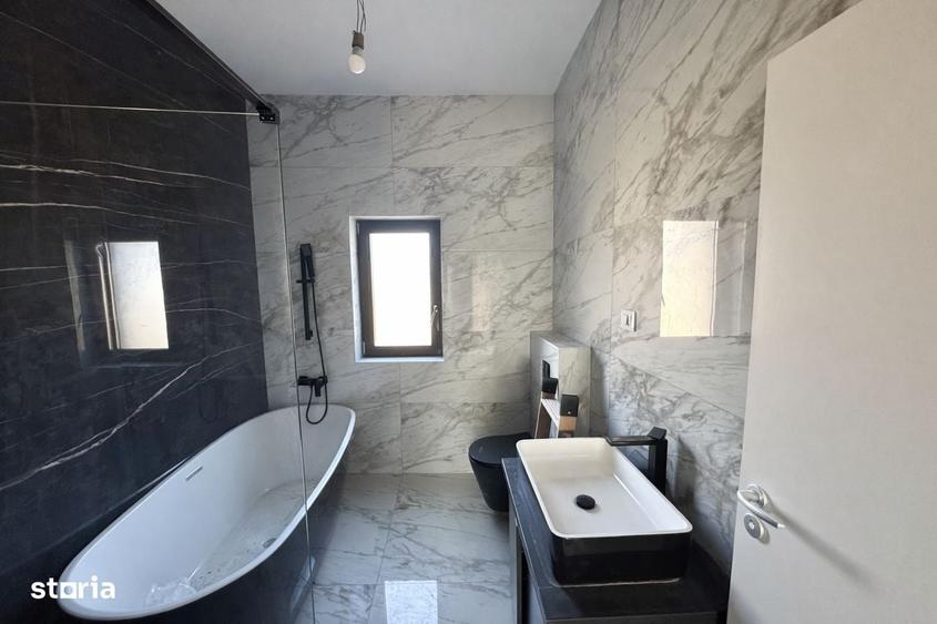 Casă cu 4 camere în Bucium