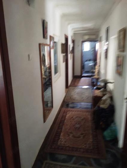 Casă cu 5 camere cu Teren 1300 Mp în Bucovăț