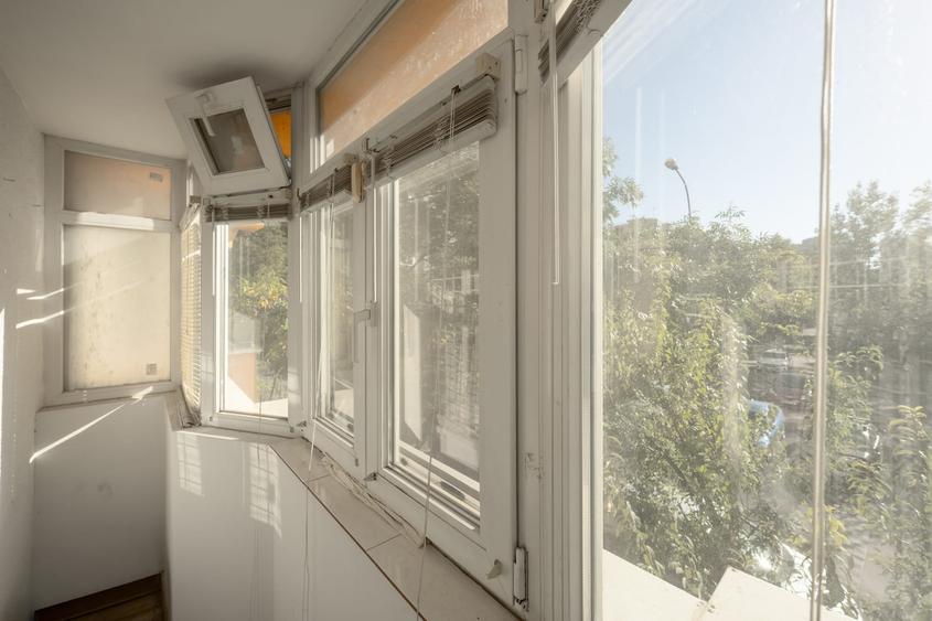 Apartament cu 3 camere decomandat în Unirii