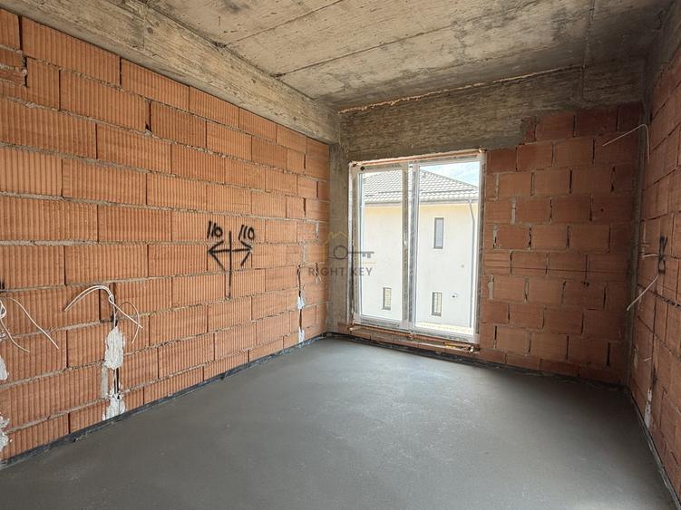 Casă individuală cu 5 camere cu Teren 300 Mp în Ciorogârla