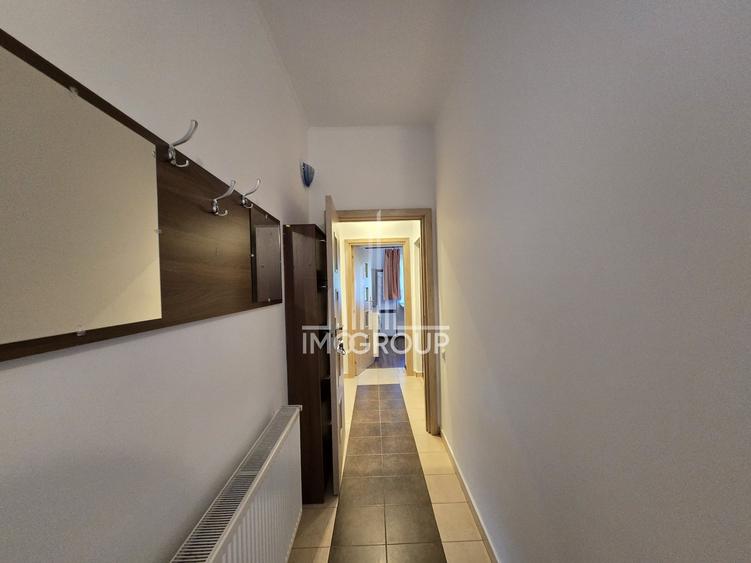 Apartament cu 3 camere semidecomandat, mobilat în Zorilor