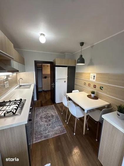 Apartament cu 3 camere decomandat în Decebal