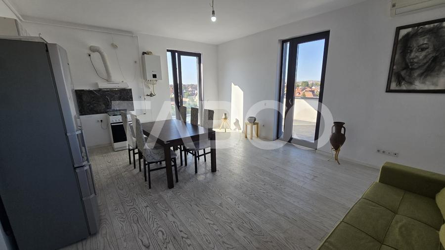 Apartament cu 3 camere decomandat, mobilat în Piața Cluj