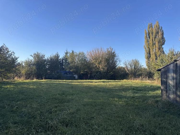 Teren de 2833 mp, în Central