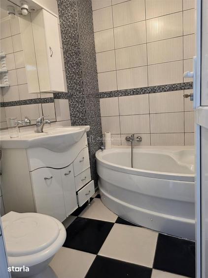 3 camere,61 mp, ET. 4, LOC PARCARE, zona OBOR - 10