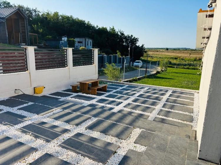 Casă individuală cu 3 camere cu Canalizare în Comana