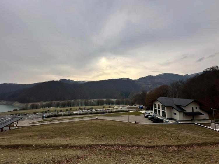 Teren Construcții intravilan de 12500 mp, în Teșila