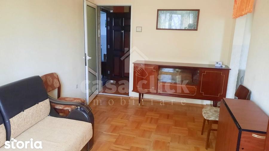 Apartament cu 2 camere semidecomandat, mobilat în Micro 21