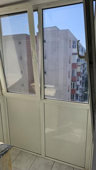 Apartament cu 2 camere semidecomandat în Giurgiului