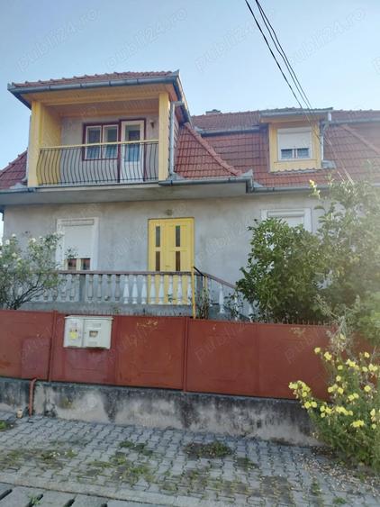 Casă cu 3 camere în Central