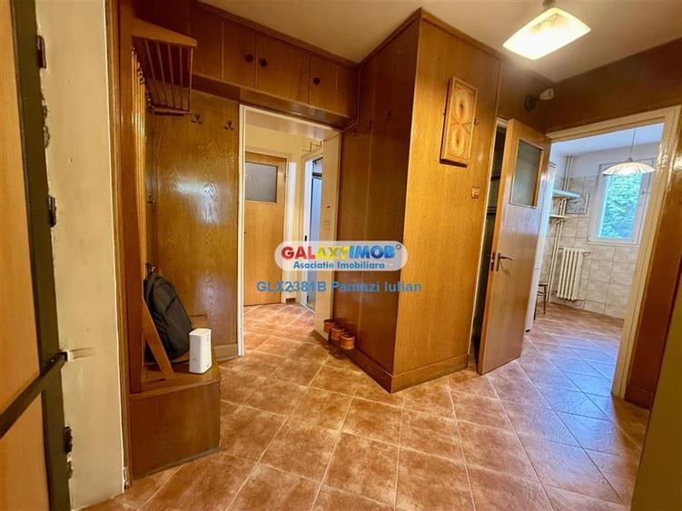 Apartament cu 4 camere semidecomandat în Nicolae Grigorescu
